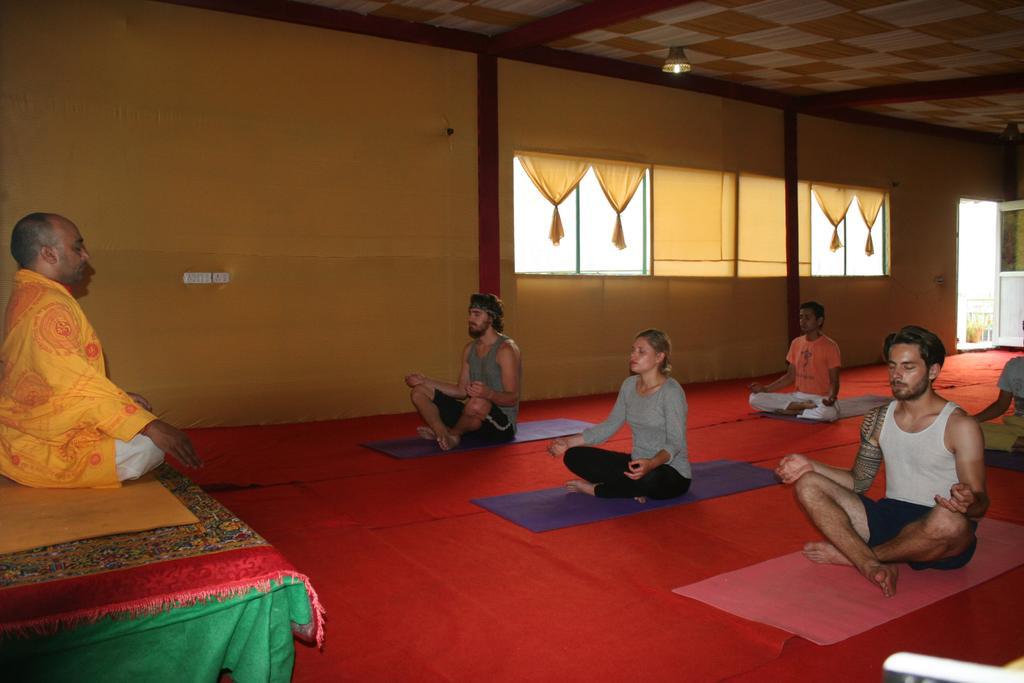 Rishikesh Sadan A Yoga & Spritual Retreat Hotel Tapovan Buitenkant foto