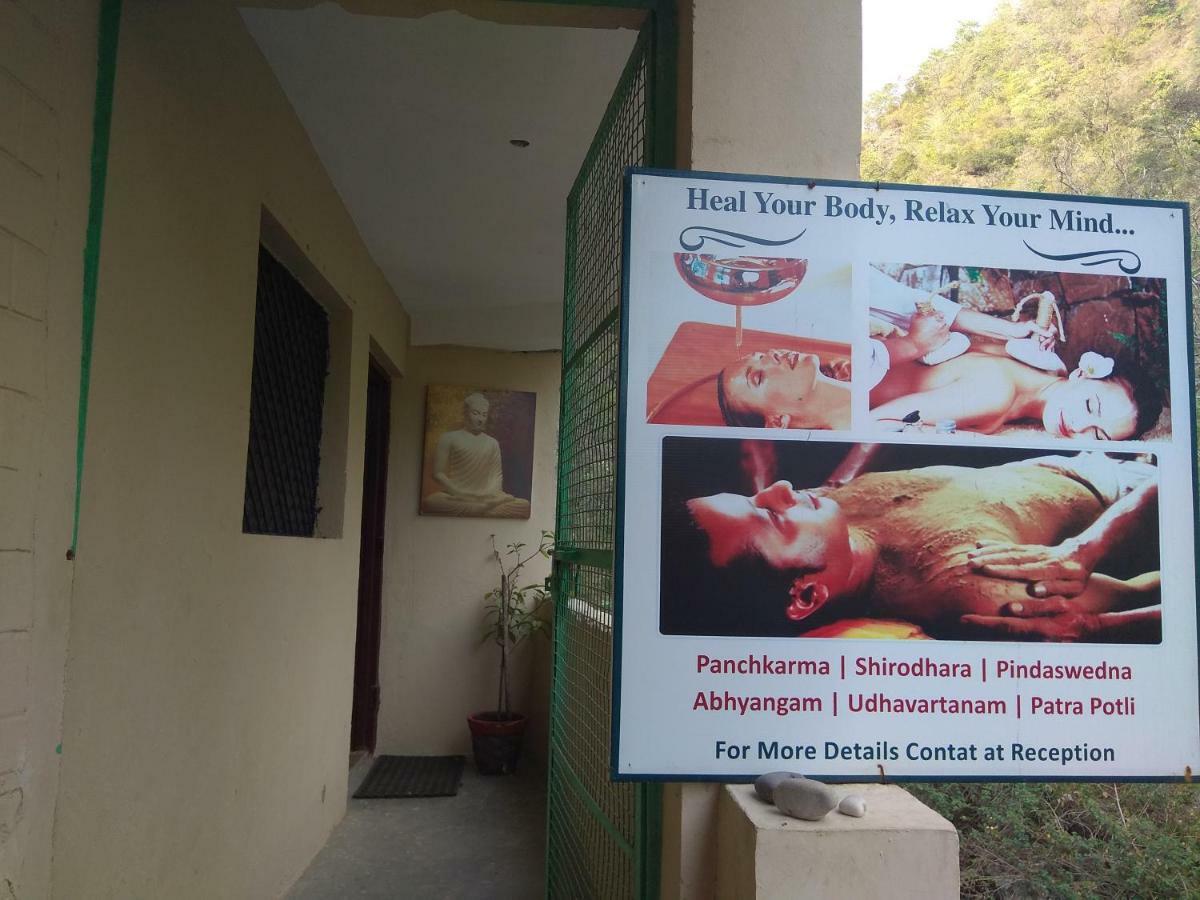 Rishikesh Sadan A Yoga & Spritual Retreat Hotel Tapovan Buitenkant foto