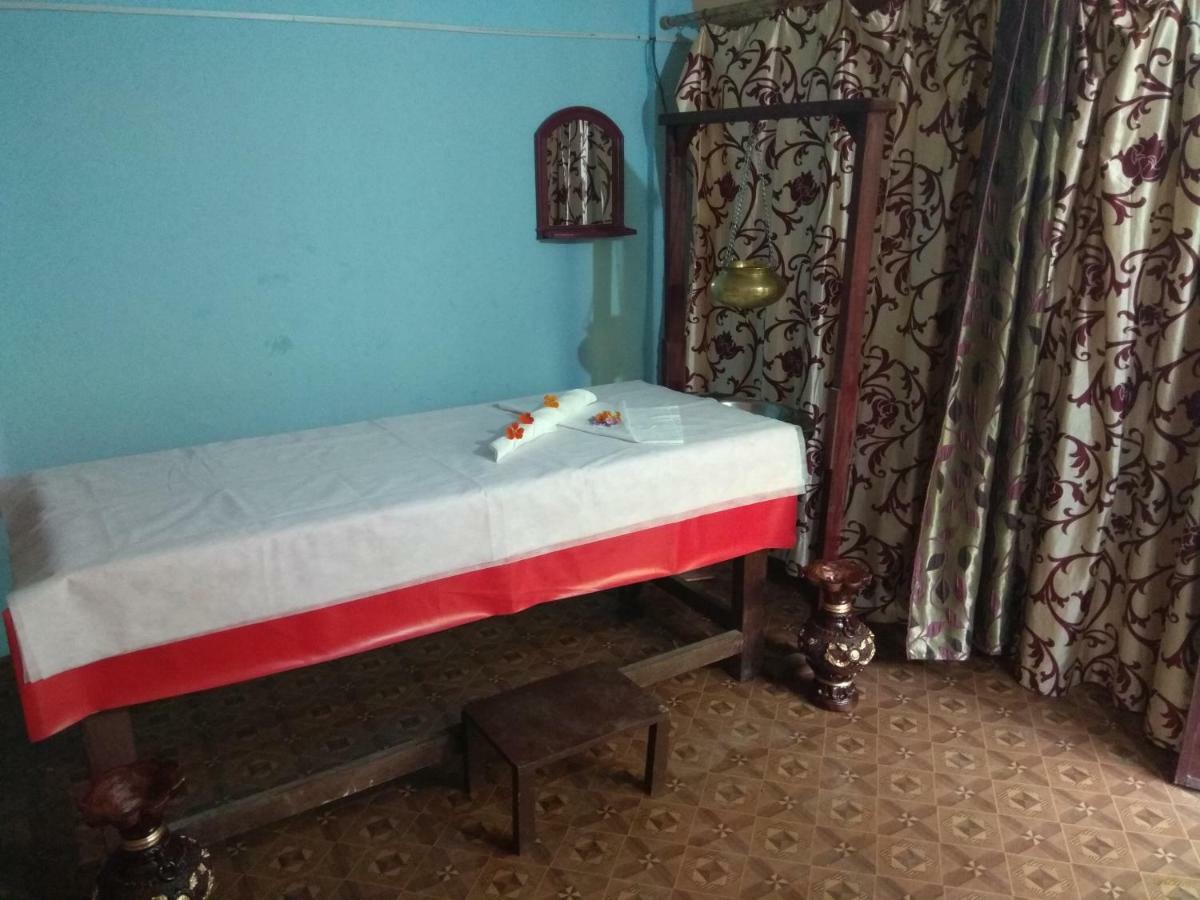 Rishikesh Sadan A Yoga & Spritual Retreat Hotel Tapovan Buitenkant foto